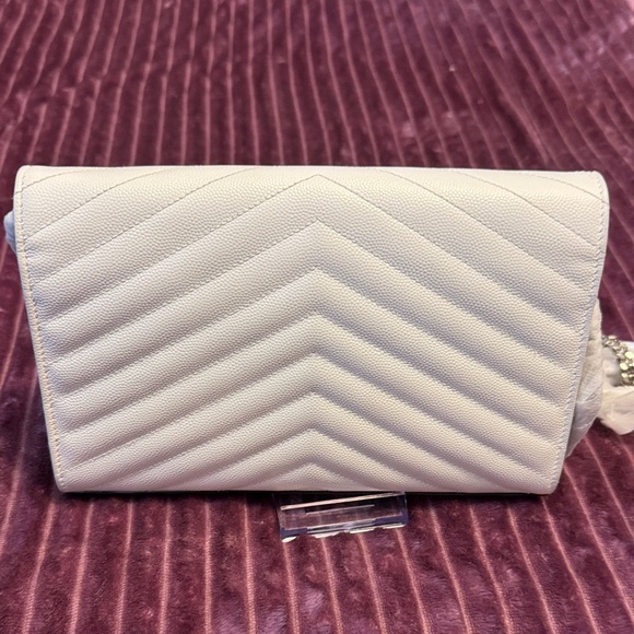 Yves Saint Laurent Black and White Chevron Clutch - Picture 2 of 8